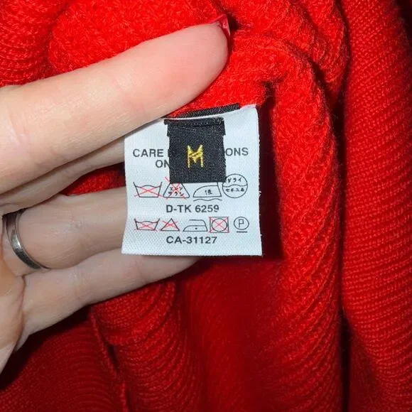Donna Karan 100% Cashmere Ribbed Cardigan - Red M